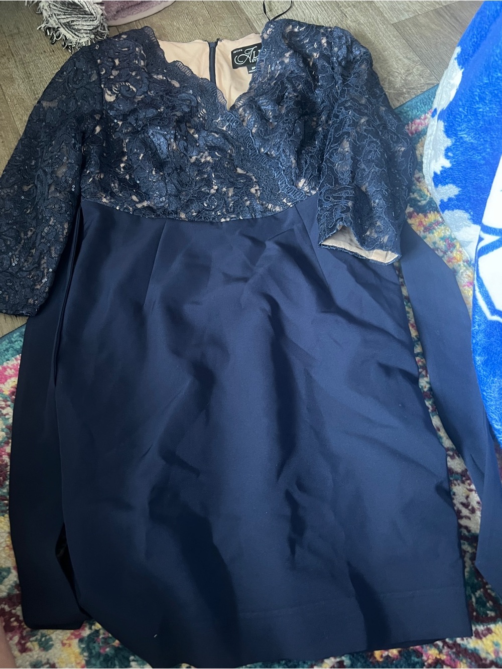 Alex evenings Elegant Navy Lace A-Line Dress size 8P